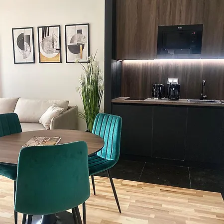 Seaside Shellter Apartman *